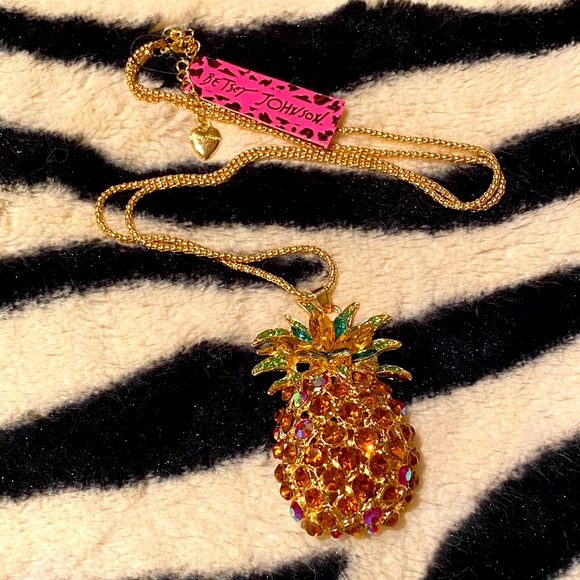 NWT BETSEY JOHNSON PINEAPPLE NECKLACE - Picture 2 of 7